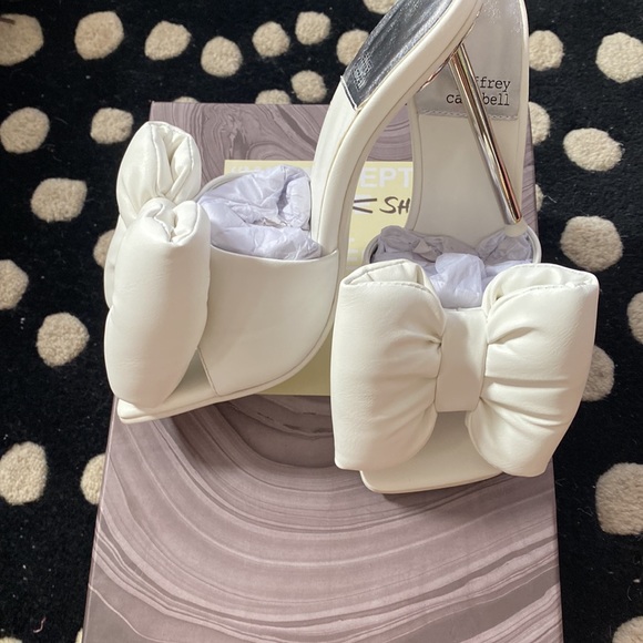 Jeffrey Campbell - Picture 2 of 3